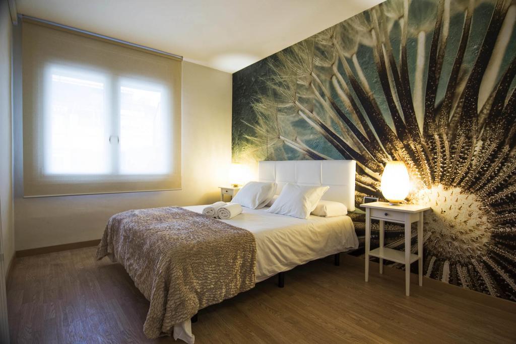 ברצלונה Art House Fira Apartments מראה חיצוני תמונה