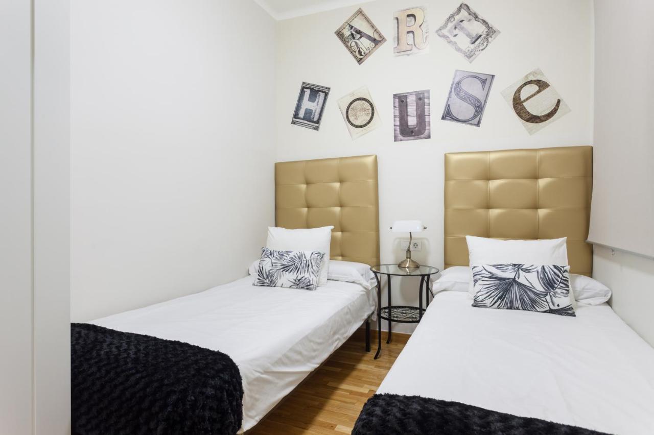 ברצלונה Art House Fira Apartments מראה חיצוני תמונה
