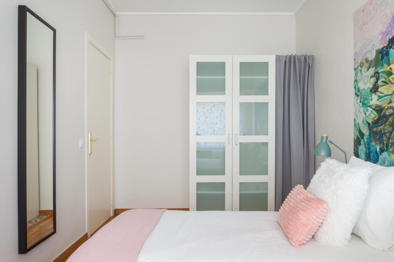 ברצלונה Art House Fira Apartments מראה חיצוני תמונה